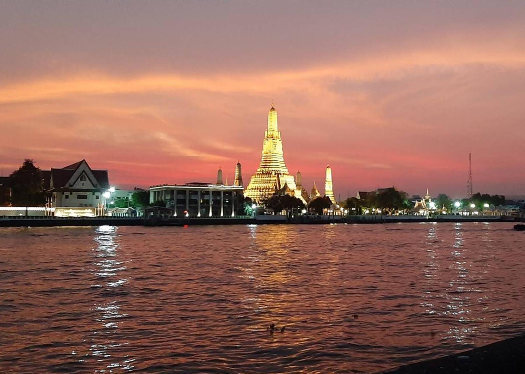 Chaiwat Hostel Bangkok Ngoại thất bức ảnh