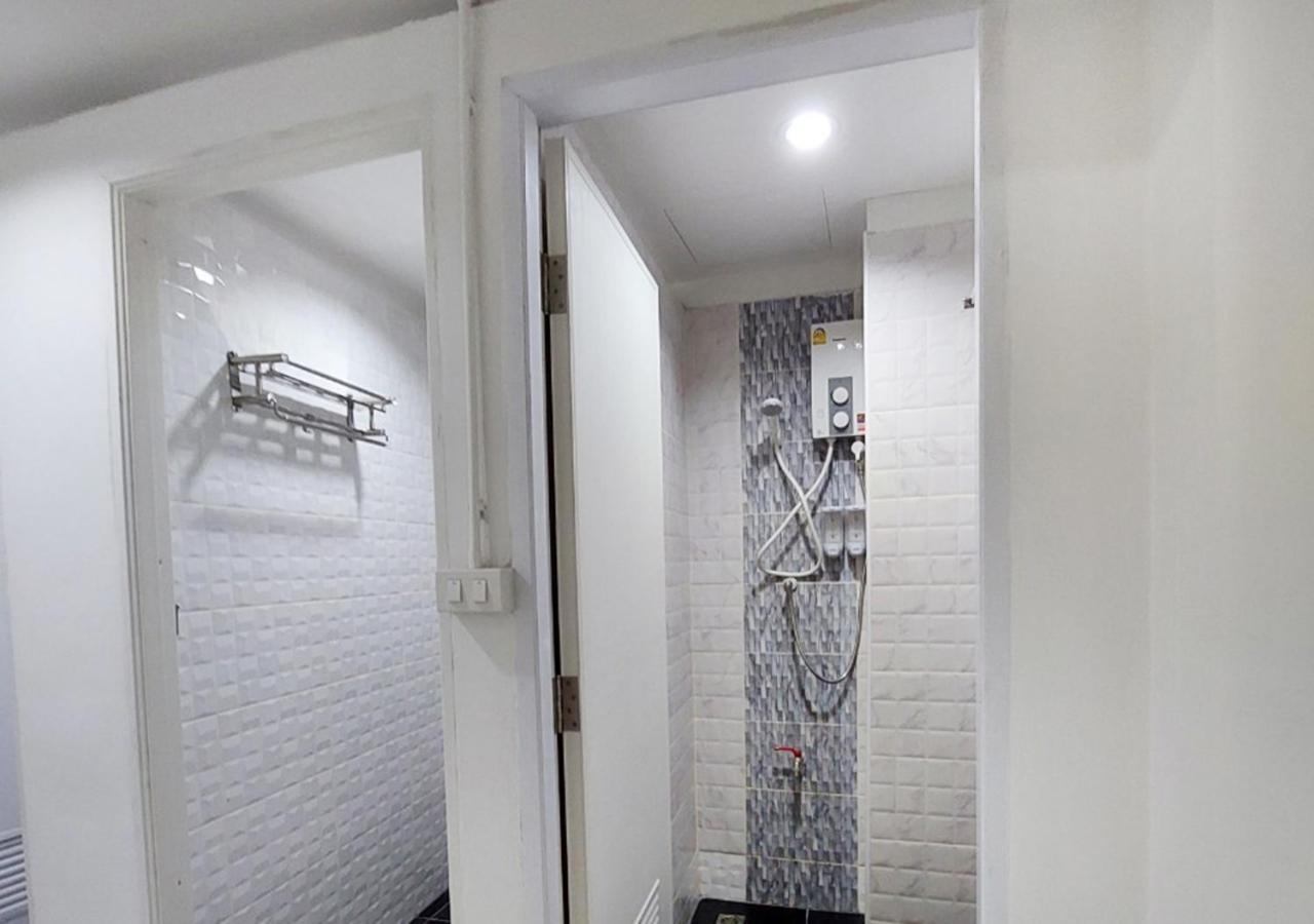 Chaiwat Hostel Bangkok Ngoại thất bức ảnh