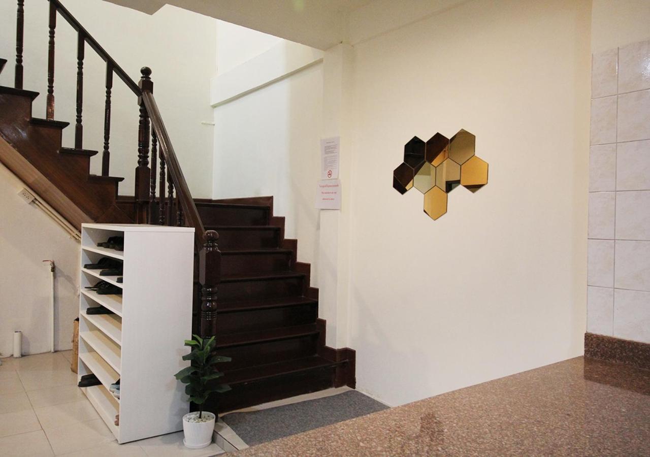 Chaiwat Hostel Bangkok Ngoại thất bức ảnh