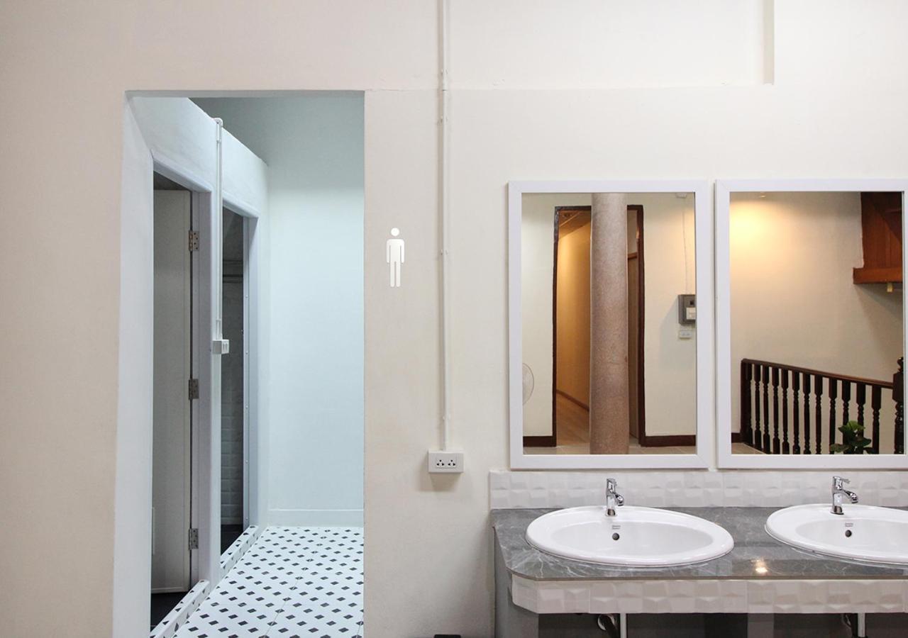 Chaiwat Hostel Bangkok Ngoại thất bức ảnh