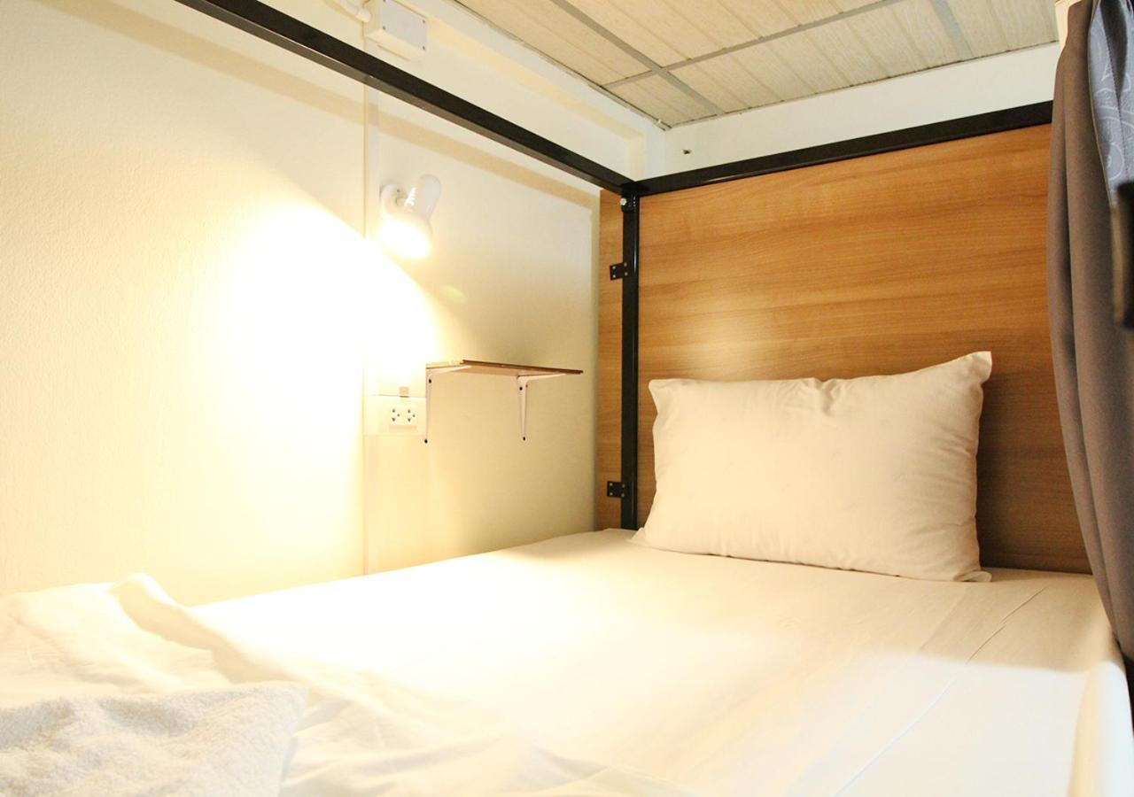 Chaiwat Hostel Bangkok Ngoại thất bức ảnh