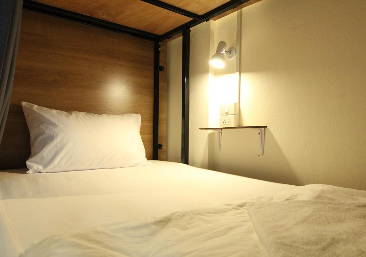Chaiwat Hostel Bangkok Ngoại thất bức ảnh
