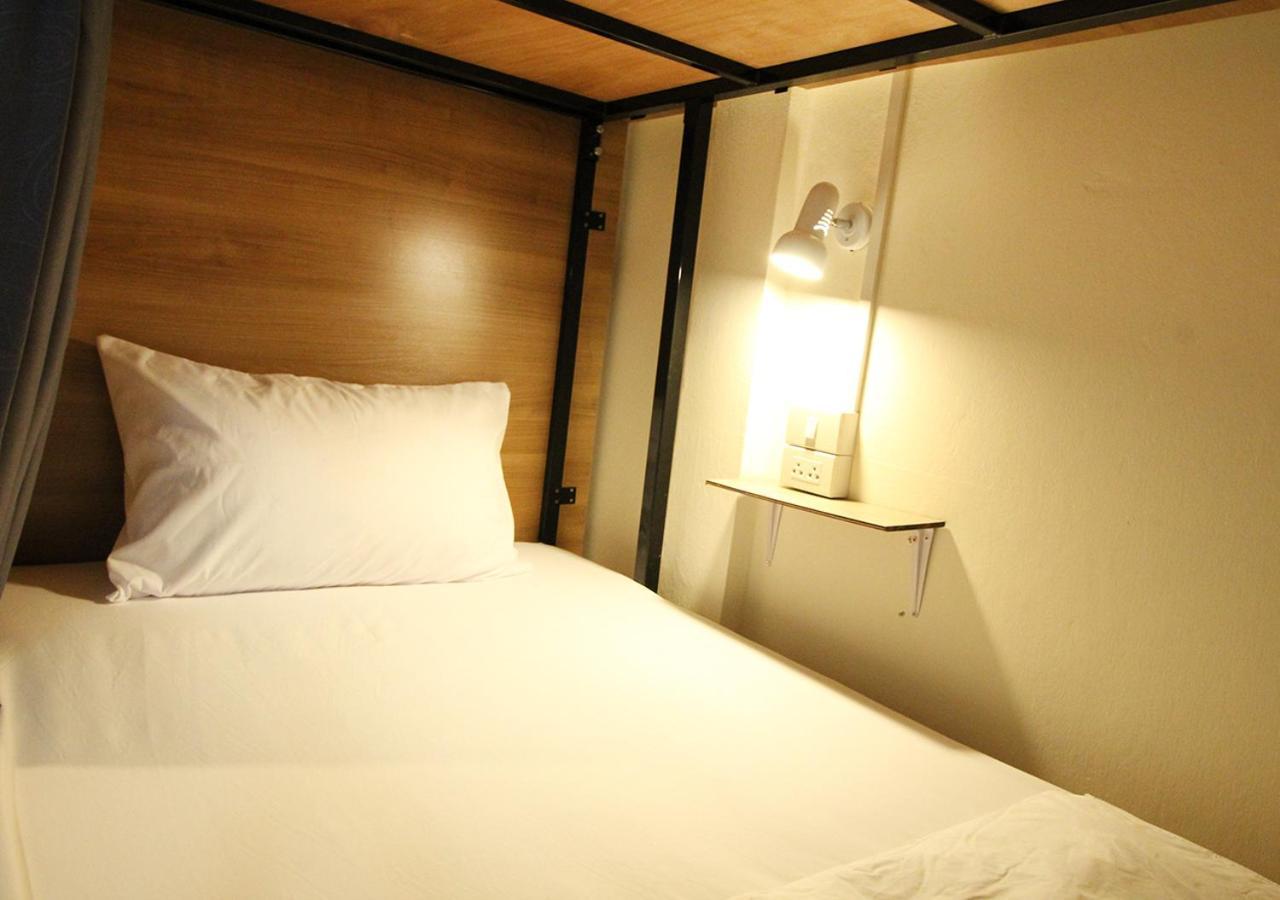 Chaiwat Hostel Bangkok Ngoại thất bức ảnh